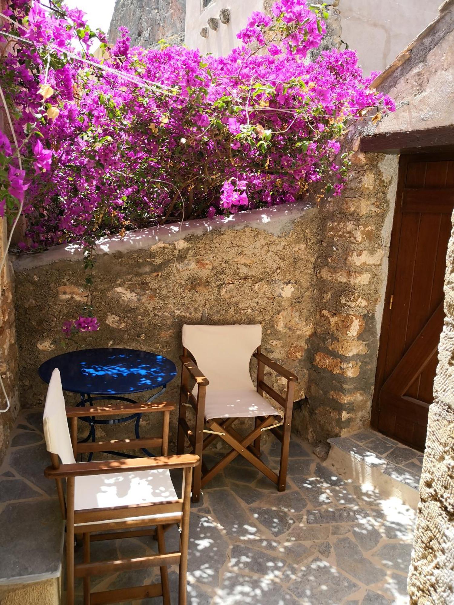 Kissamitakis Guesthouse Monemvasía Exteriör bild